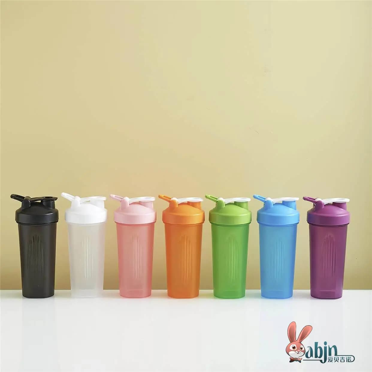 Portable Fitness Shake Cup Women's Sports Water Bottle Protein Powder Scale Automatic Milkshake Cup BEAUTISKY Japanese Style