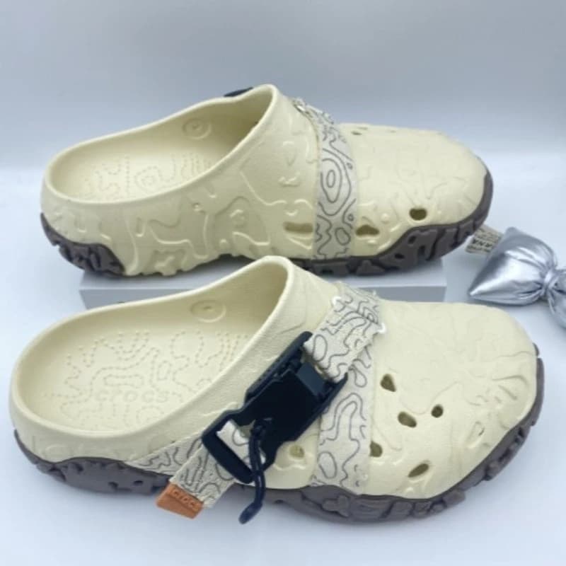 Nuovo modello 2026, sandali sportivi con fori di seconda generazione, nuove scarpe estive sportive da esterno traspiranti casual con suola spessa