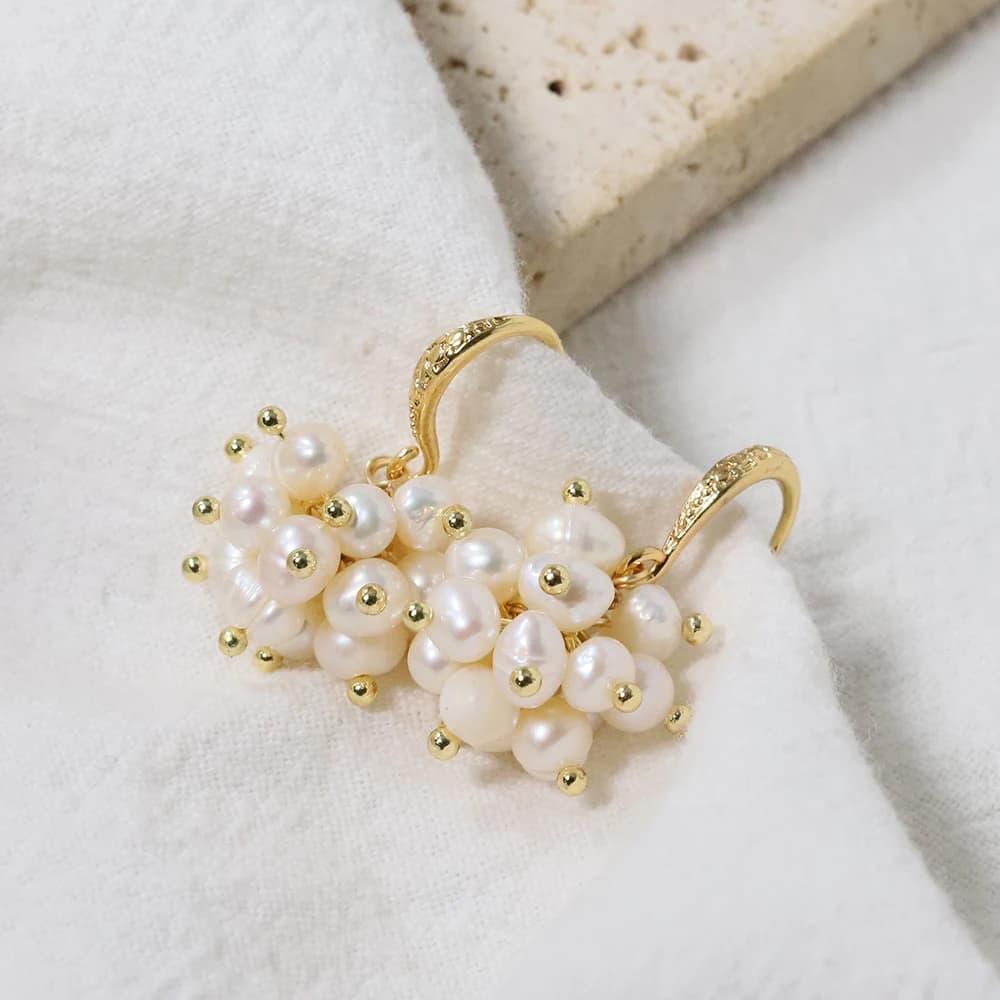 Perle d'acqua dolce naturali orecchini di bacche di perle per bambini gioielli di lusso da donna coreani regali per donne e ragazze di moda GE1563