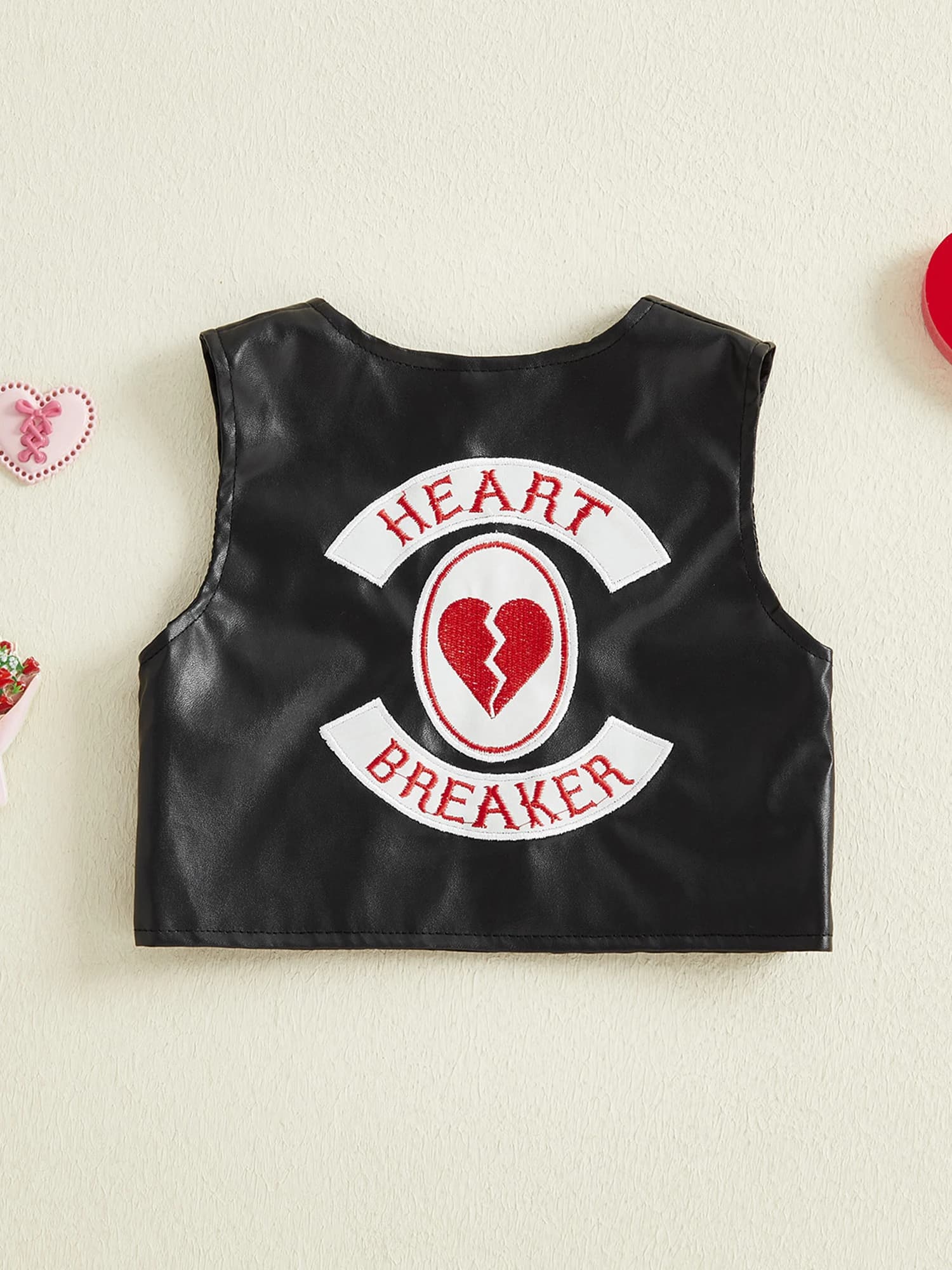 Gilet in pelle da uomo per San Valentino con ricamo a cuore, senza maniche, scollo a V, giacca aperta sul davanti per le vacanze e l'uso quotidiano