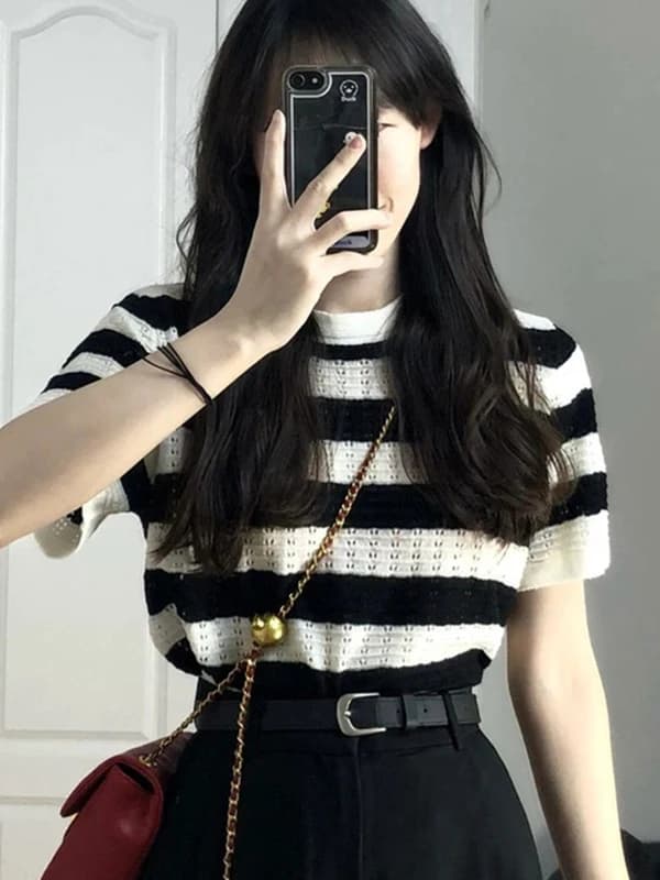 Hong Kong Style Short Knitted Sweater Women's Striped Slim Fit Shoulder Design Summer Top Quality Premium Short Length T-Shirt