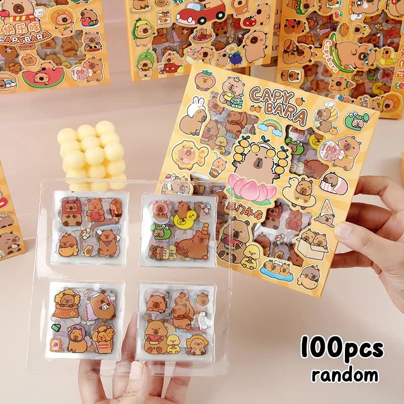 Set di 100, graziosi adesivi capibara, decalcomanie illustrative resistenti all'acqua per regali per bambini e decorazioni per bagagli