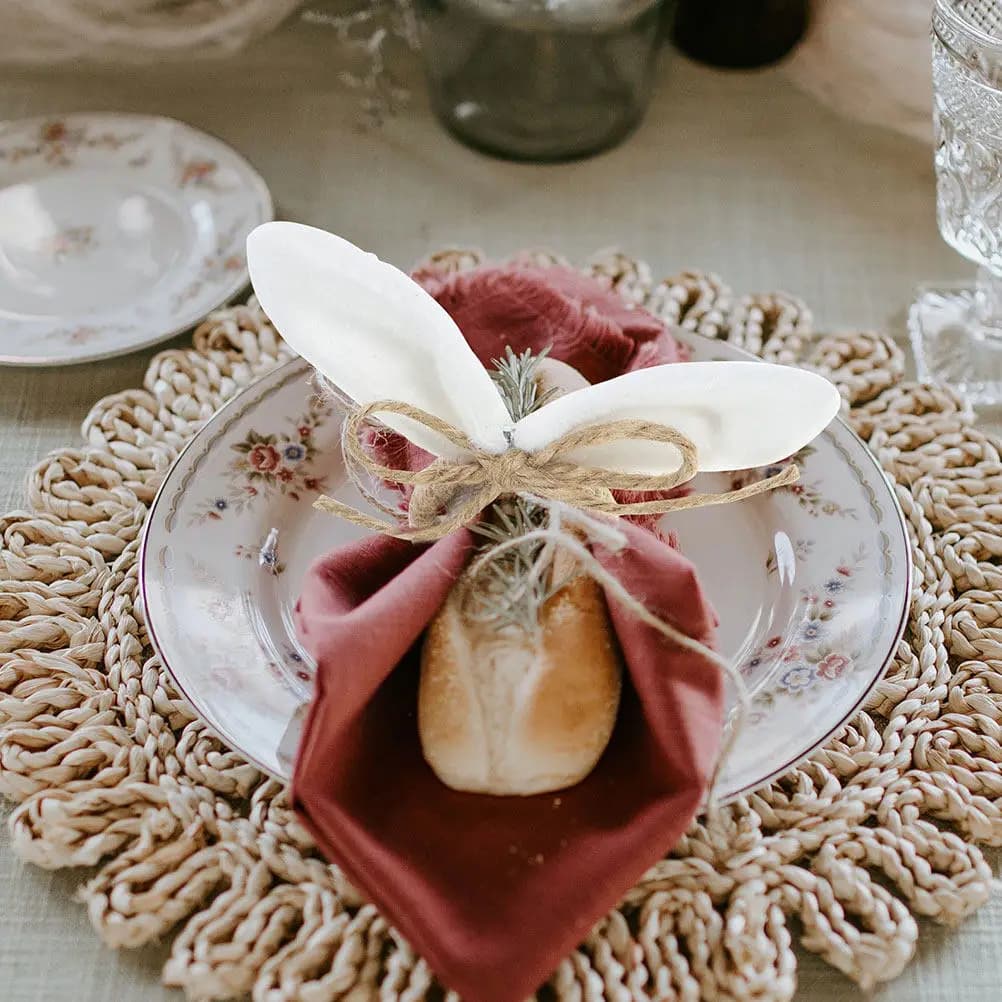 6Pcs Bunny Ear Napkin Rings Easter Rabbit Napkin Holder Rustic Rope Buckles for Spring Dinner Table Decorations Party