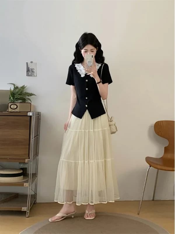 Completo estivo 2026 da donna: T-shirt con colletto in pizzo floreale e gonna in chiffon con scollo all'americana, set due pezzi taglie forti, casual e alla moda