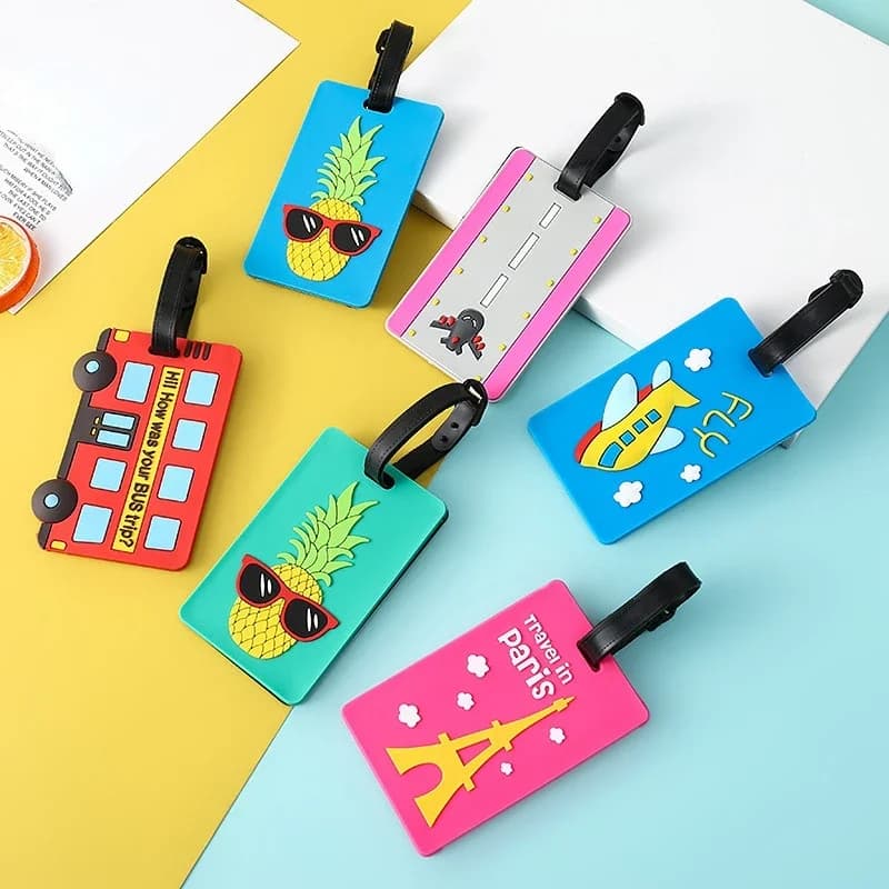 Etichetta per bagagli carina in silicone per cartoni animati Borsa per valigia da viaggio Porta indirizzo Modello per aereo Etichetta per bagagli Accessori da viaggio