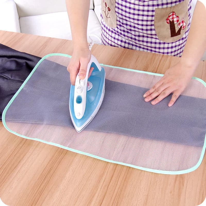 1 pz. Copertura Protettiva Isolante per Asse da Stiro in Tessuto a Rete, Colori Assortiti, Resistente alle Alte Temperature, Protezione da Pressione