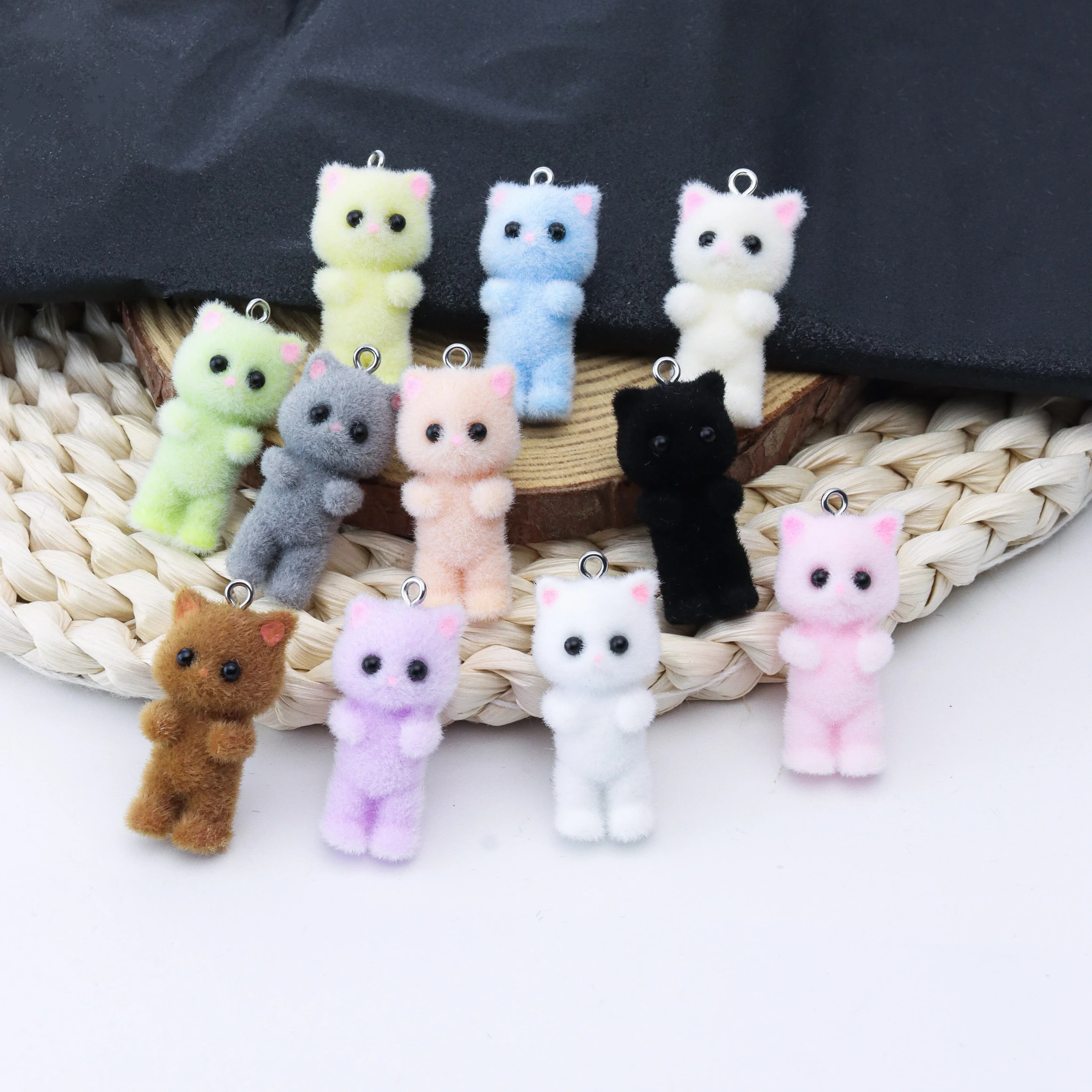33 PZ Gatto Ciondolo Kawaii 3D Soffici Floccaggio Animale Gatto Pendenti e Ciondoli Bambole In Miniatura Portachiavi Collana Ciondolo Artigianato FAI DA TE Gioielli Fare