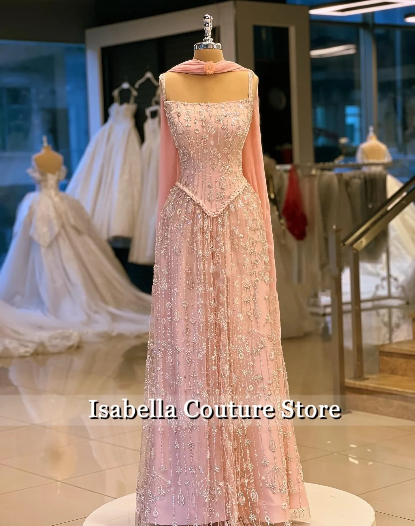 Nuovo personalizzato rosa in rilievo halter abiti da sera da donna di lusso 2025 Dubai Sciarpa Aine abito da festa pavimento-lunghezza abito da ballo abiti