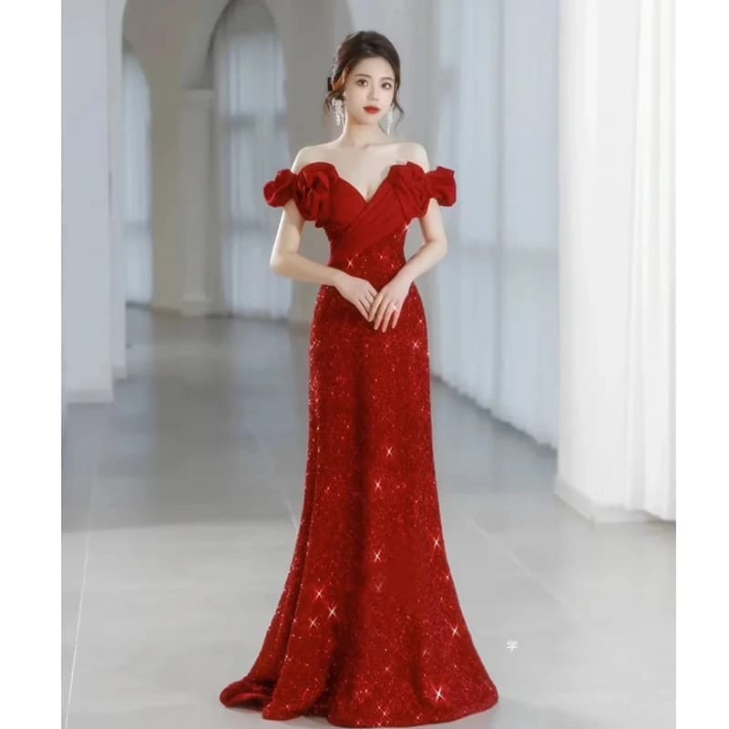 Elegant Red Single Shoulder Dress for Women, New Summer Arrival, Long Wedding Dress Up To The Floor Polyester Fabric