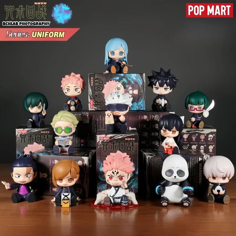 2025 POP MART Jujutsu Kaisen Serie Uniformi Blind Box - Action Figure Anime Carine, Giocattoli a Sorpresa Misteriosi, Bambole da Collezione, Regali per i Fan