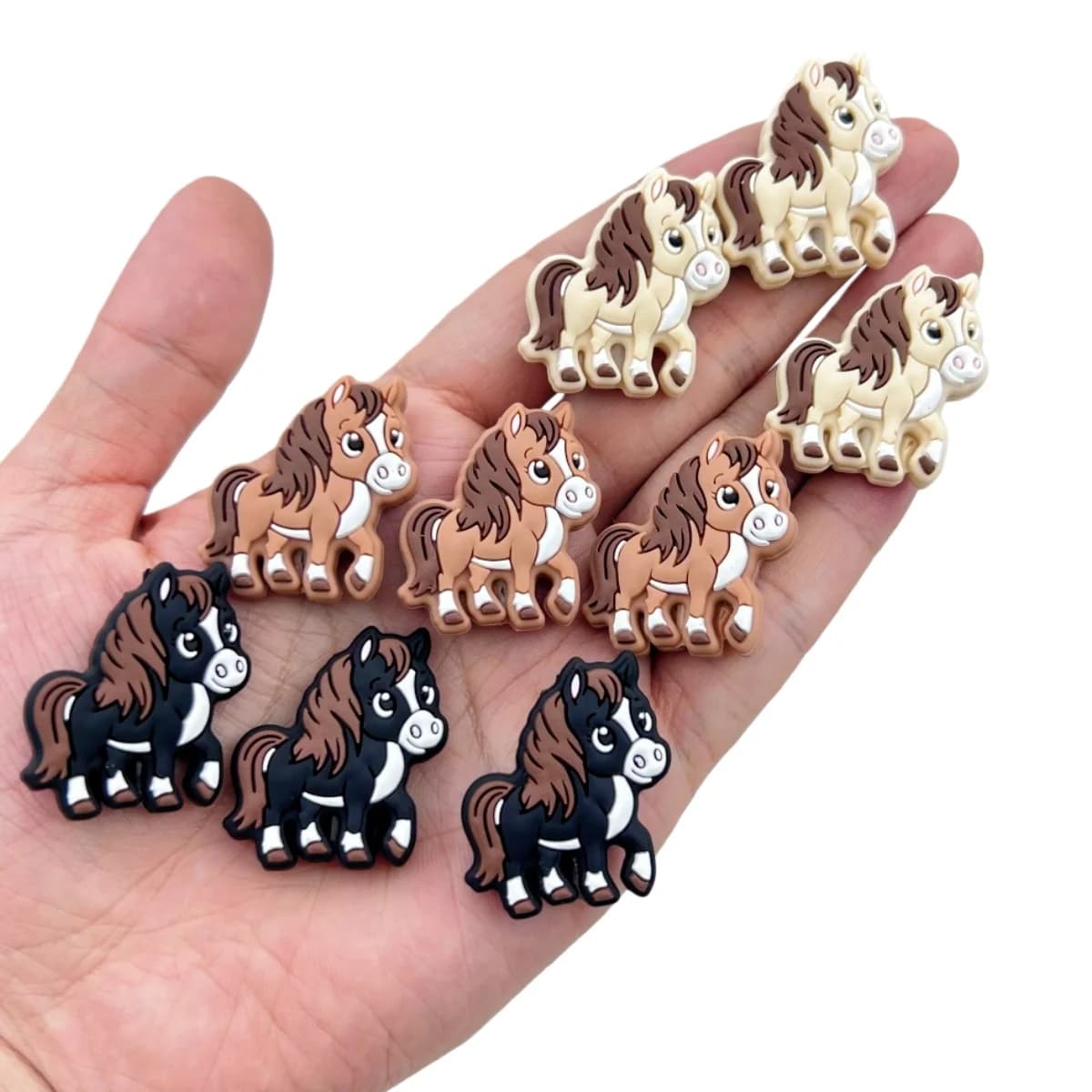 Personalizzato inglese russo lettera in silicone nome cavallo bambino perline in silicone ciondolo ciuccio clip catene massaggiagengive regali Kawaii per bambini