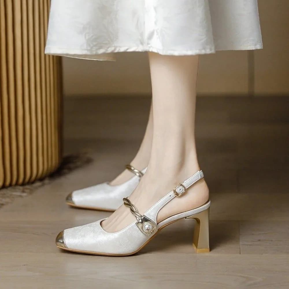 2026 New Chinese Style White Cheongsam Shoes Women Thick Heel Mary Jane Pumps Closed Toe Dress Shoes