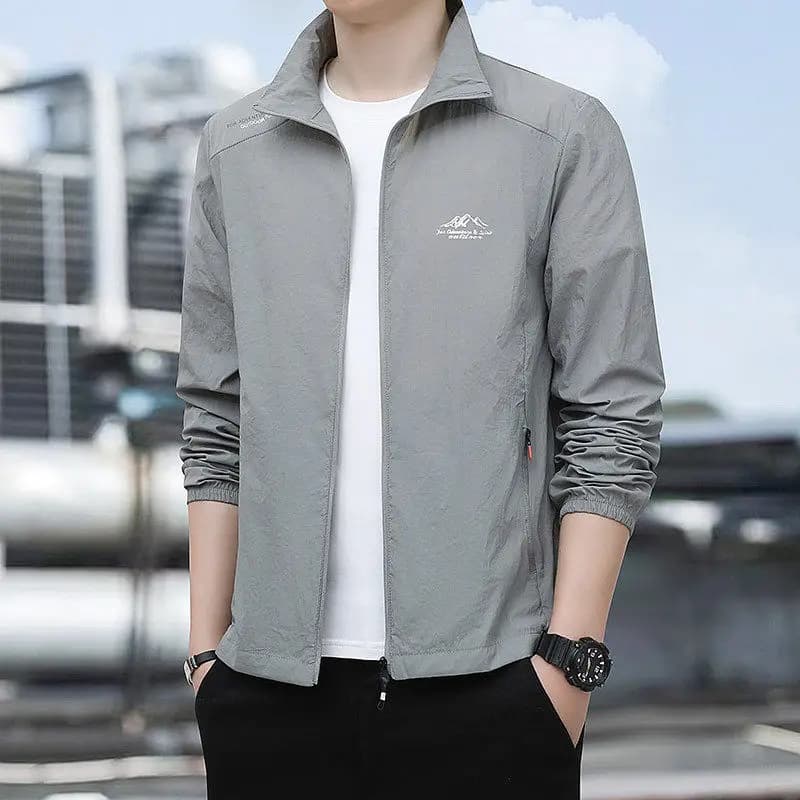 Men's Summer Ultra-Thin Breathable Outdoor Sports Windbreaker UV Protection Light Skin Coat Jacket Lightweight Comfortable Po...