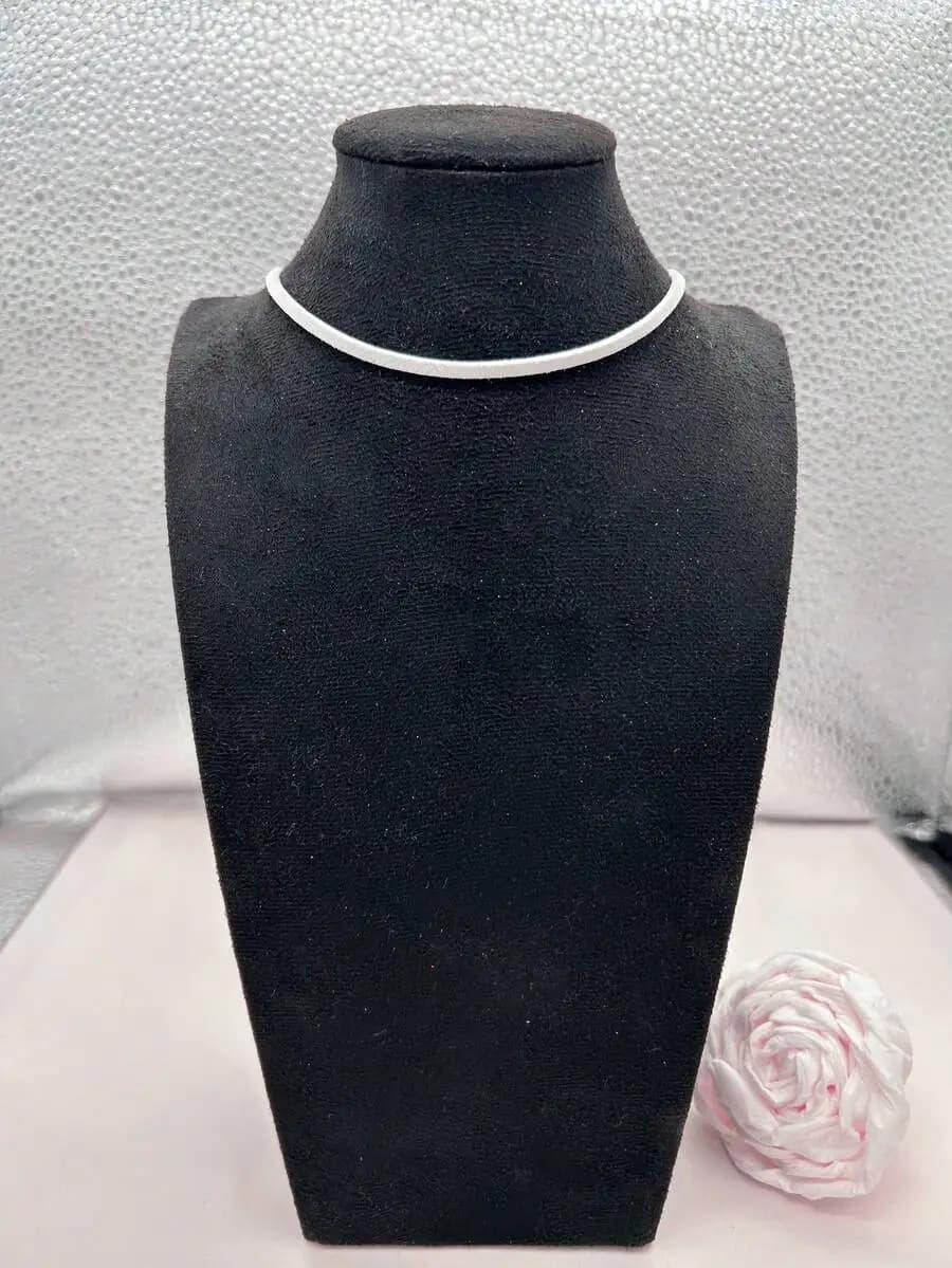 Minimalist White PU Choker Necklace For Daily Wear