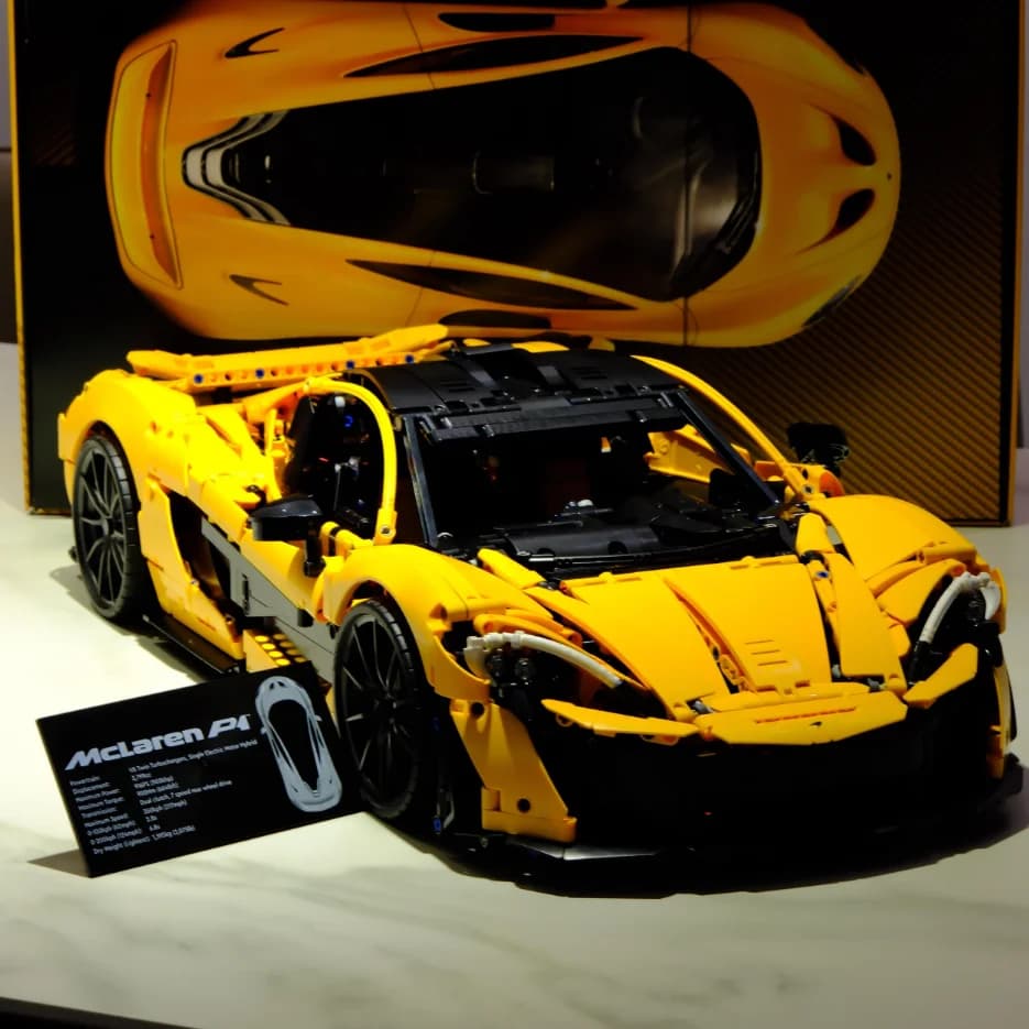 Set di Costruzioni Tecniche da 3893 Pezzi Compatibili con 42172 McLaren P1, Modello di Auto Sportiva da Assemblare, Giocattolo per Regali di Compleanno per Ragazzi