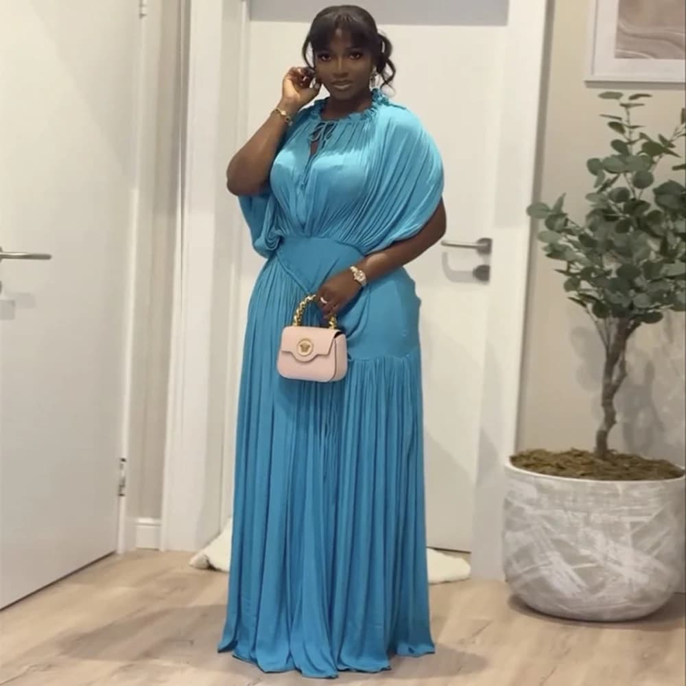 Abito altalena plissettato allentato elegante di lusso Abito lungo drappeggiato a maniche corte tinta unita da donna Abiti da cocktail party autunnali estivi