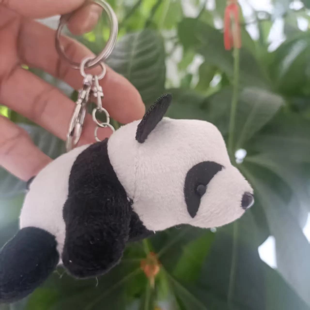 Adorabile Portachiavi Peluche a Forma di Panda per Bambini, Accessorio per Zaino con Anello Portachiavi, Morbido Giocattolo Regalo