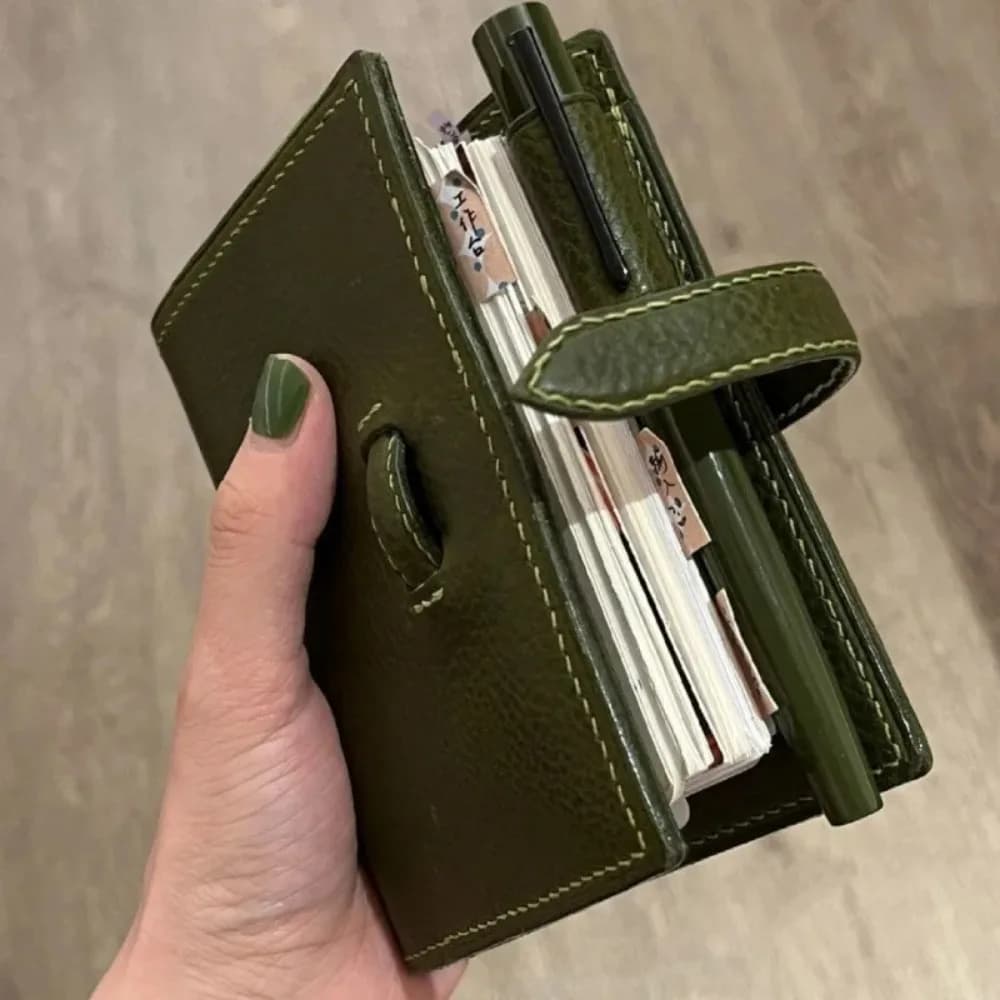 Quaderno Verde M5 a Tre Pieghe con Tasca per Carte, 40 Fogli Bianchi a Righe o a Griglia, Agenda Planner M5 2025