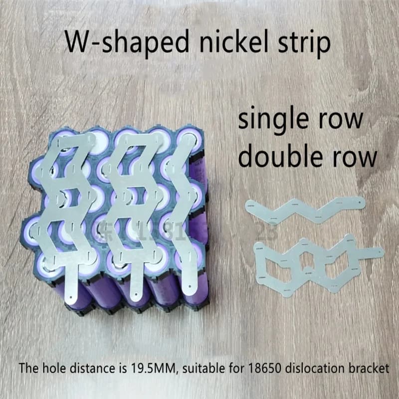 Striscia di nichel tipo W a fila singola/doppia, 5 parallele, passo fori 19,5, connettore per batterie 18650