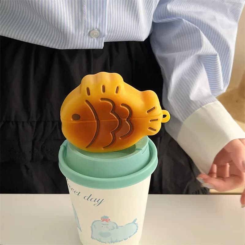 3D Silicone Protective Case in Taiyaki Shape with AirPods 4 3 2 1 Pro Pro2 Pendant