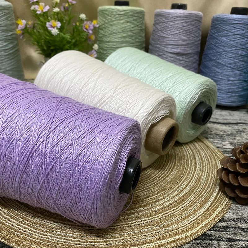 500 grammi di filato in cotone 100% Summer Baby Lace Line, ideale per lavori a maglia, uncinetto e creazione di scialli traforati.