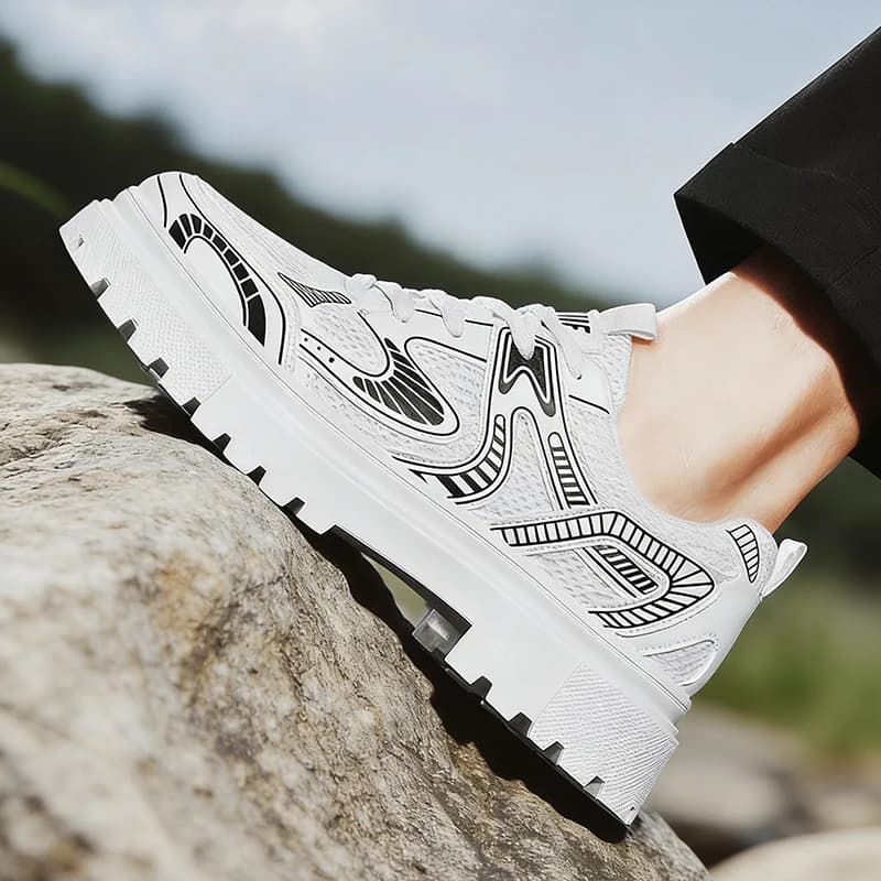 Scarpe da ginnastica casual da uomo antiscivolo basse per sport all'aperto, stringate, comode e traspiranti