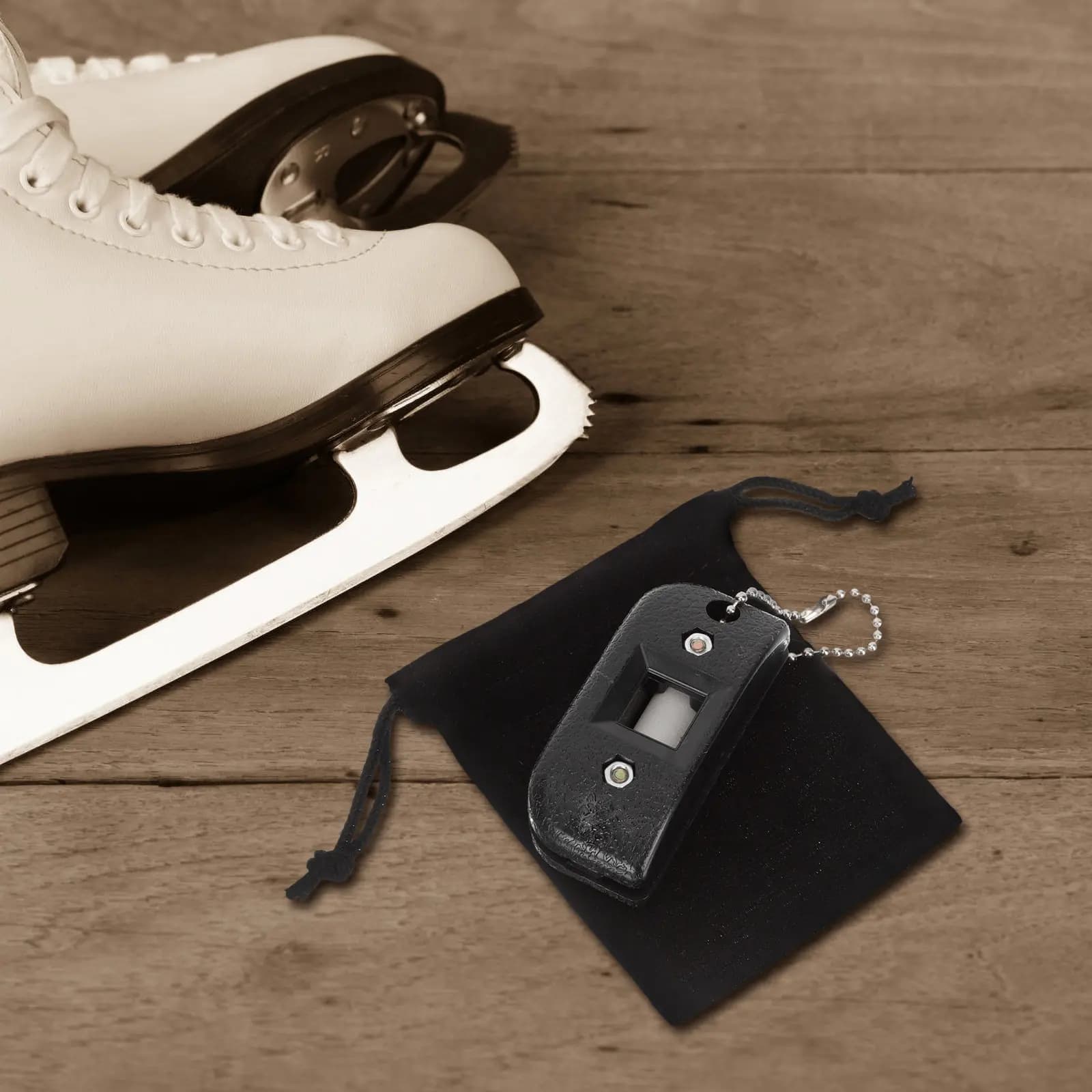 Affilatore per lame di pattini portatile, piccolo strumento per affilare pattini da hockey e pattini artistici, accessorio per la manutenzione delle lame