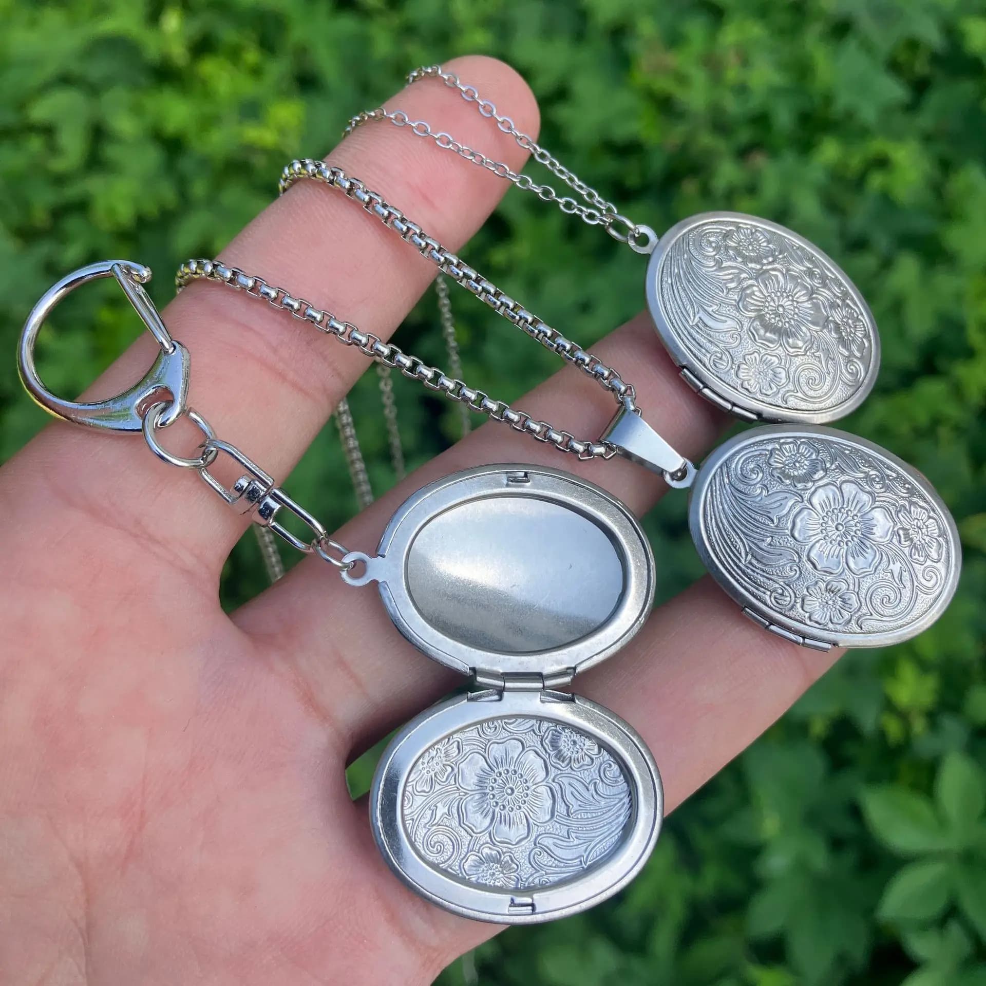 Collane con Ciondolo a Cuore Ovale Floreale per Donne, Cornice Portafoto in Acciaio Inossidabile, Regalo Promessa d'Amore e Ricordo
