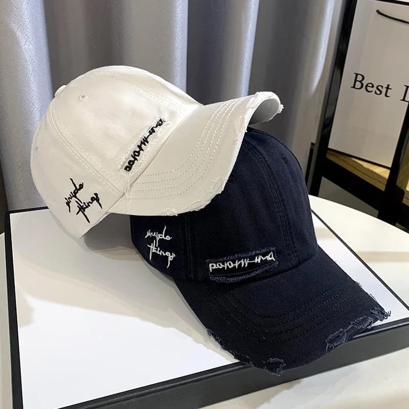 2025 new celebrity fashion embroidery hole sun protection baseball cap woman face small spring/autumn version korean trend men's hat