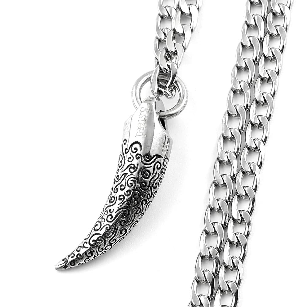 Punk Hip Hop Wolf Tooth Spike Totem Pendant Necklace for Men Stainless Steel Silver Color Animal Teeth Chain Necklaces Jewelry