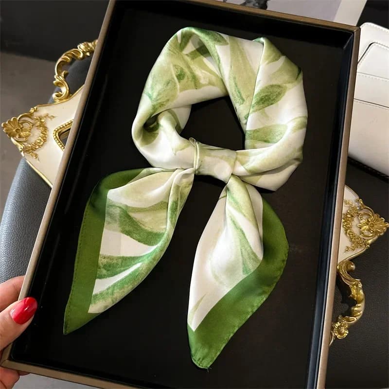 Sciarpa imitazione seta floreale per signora Fazzoletto da collo Bandane Foulard Scialli Avvolge Fasce per capelli femminili Sciarpe floreali di moda