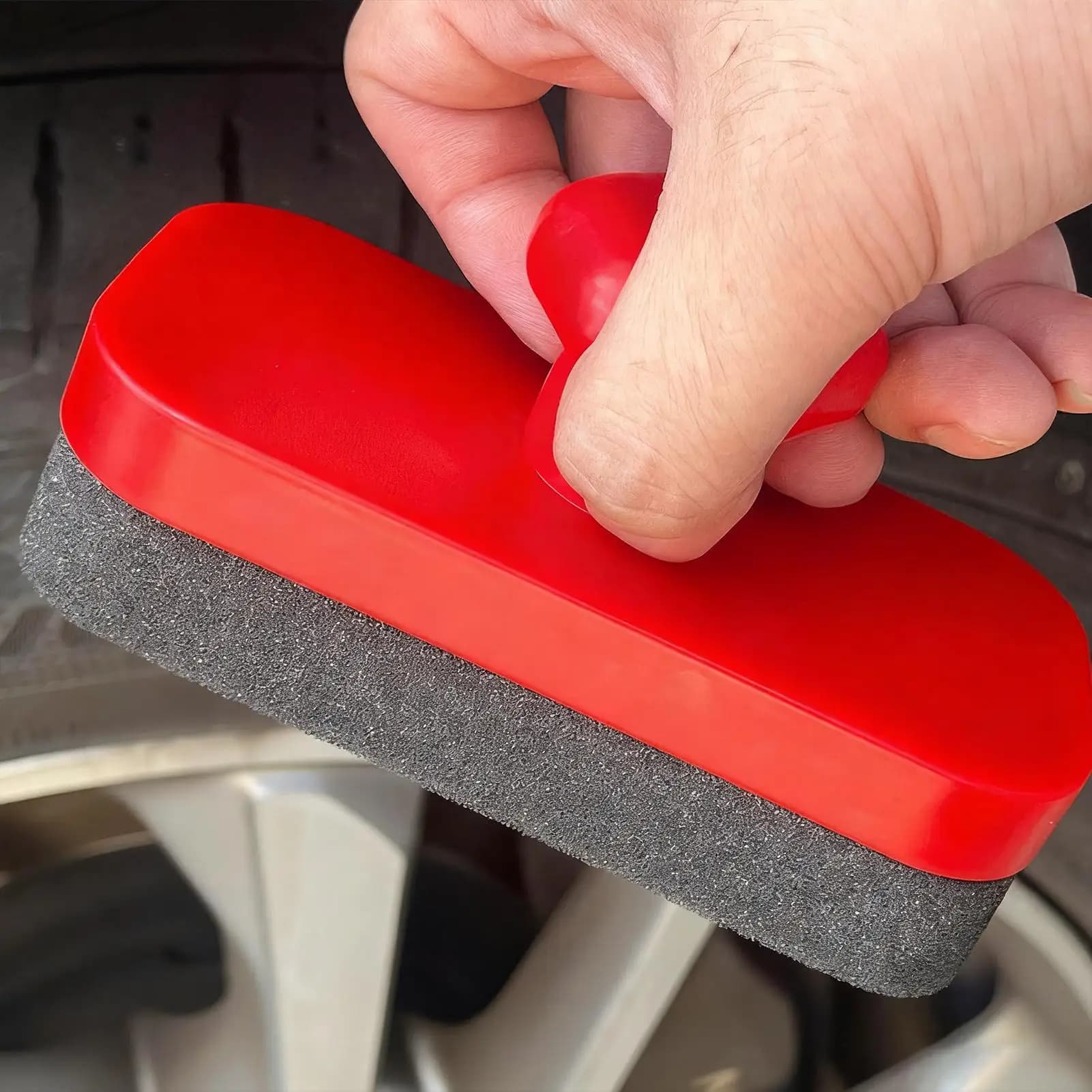 Applicatore per medicazione per pneumatici rosso Spugna per pneumatici con coperchio Spazzola riutilizzabile Lucidatura per ruote per auto Spazzola per spugna per pneumatici per lavaggio esterno