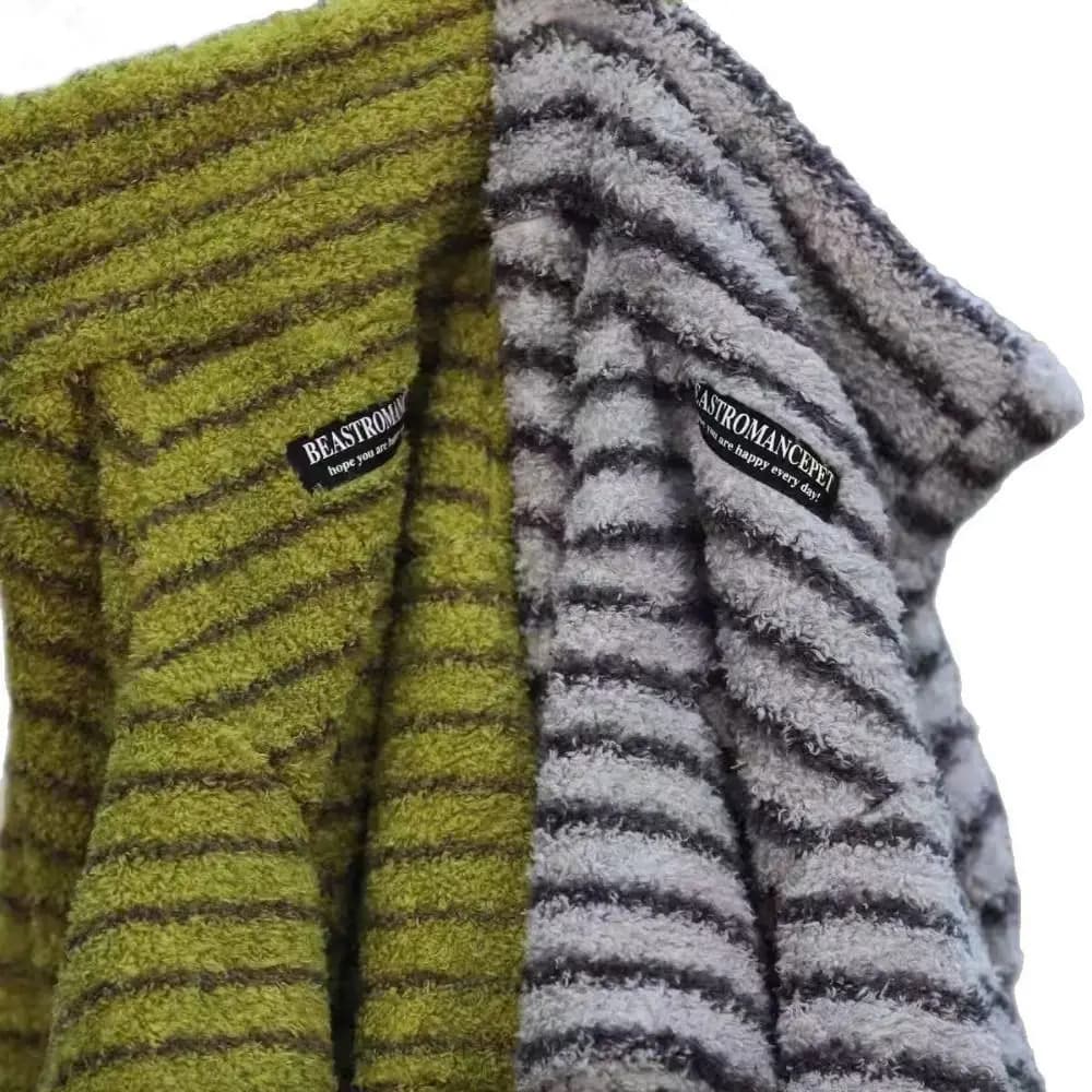 Maglione per Cani in Pile a Righe in Poliestere, Pullover Invernale Ispessito e Caldo con Collo Alto per Cani di Taglia Media e Grande