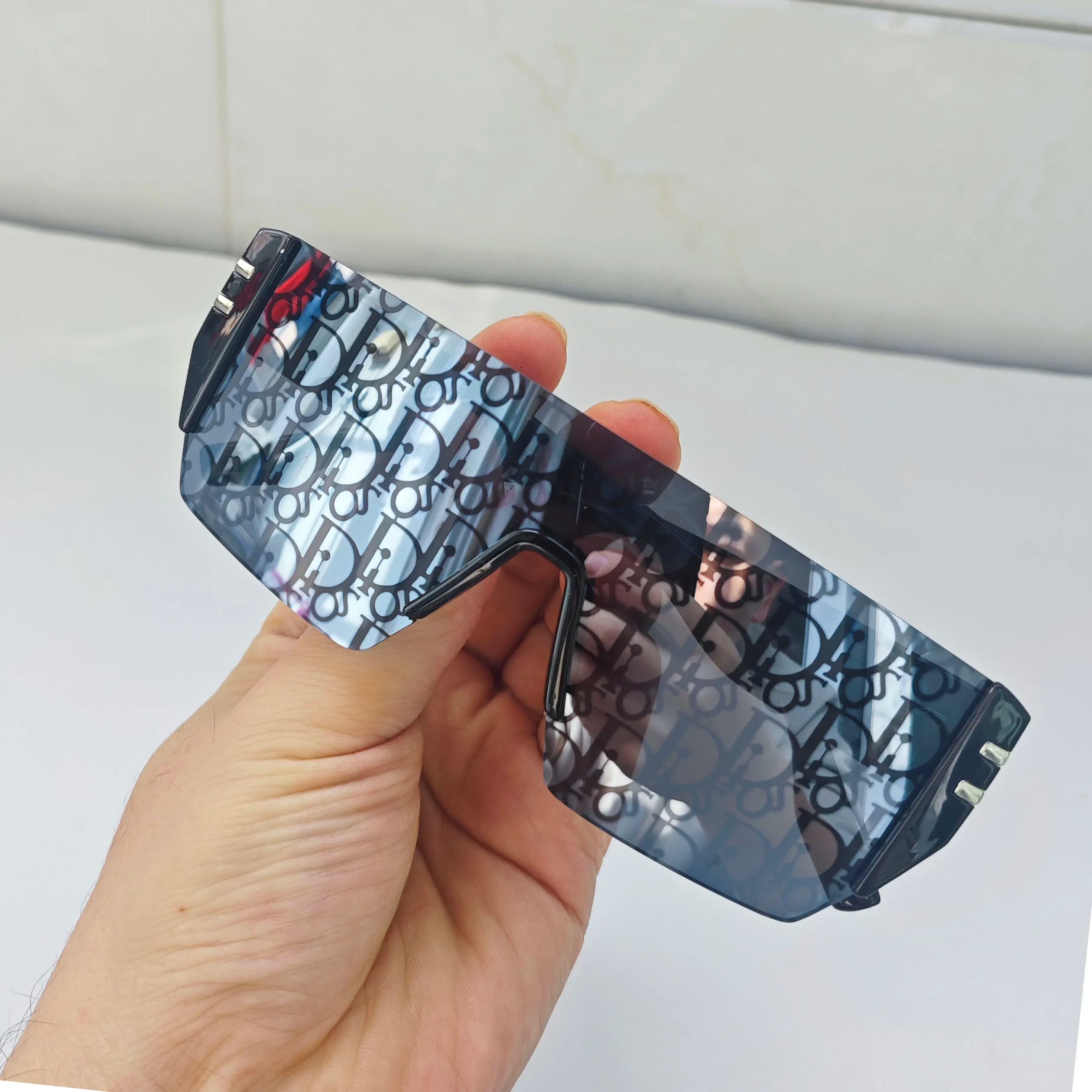 Women's Luxury Brand Sunglasses Oversize sunglasses, unisex sunglasses with UV400 protection, high quality Oculo fashionable glasses