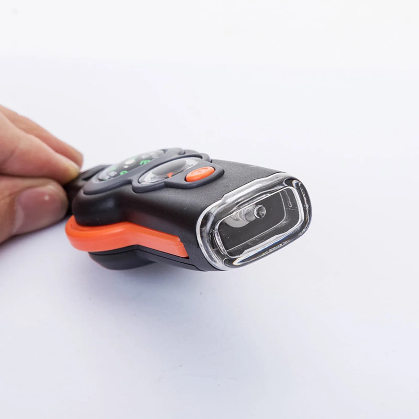 Fischietto di sopravvivenza 7 in 1 con bussola e termometro a LED, kit di emergenza per escursioni e campeggio