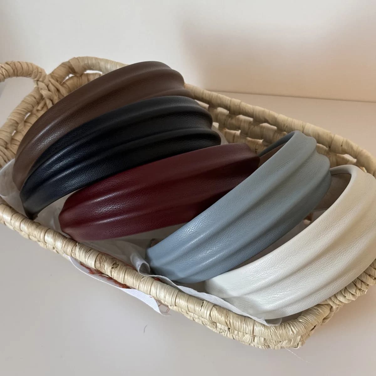 Fasce per capelli larghe in pelle PU Fasce per capelli Donna Ragazza Onda Cerchi per capelli solidi Fasce per capelli Cornici Scrunchies Accessori per capelli Moda
