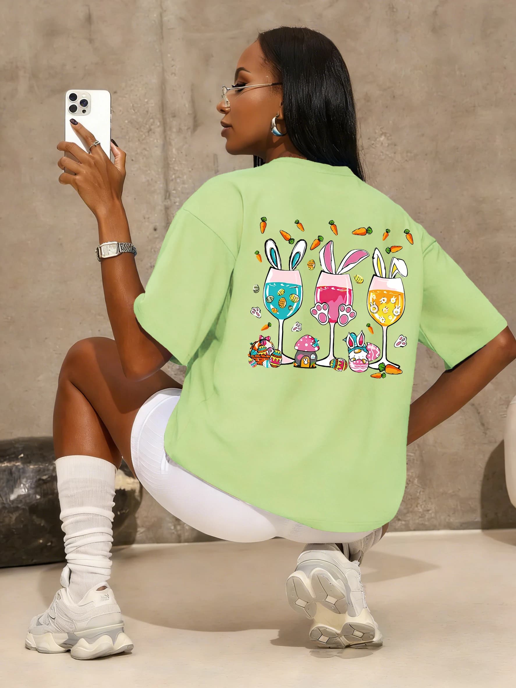 T-shirt da donna comoda con stampa coniglio pasquale e bicchiere di vino, in cotone Y2K, estiva, ampia, casual, traspirante, a maniche corte