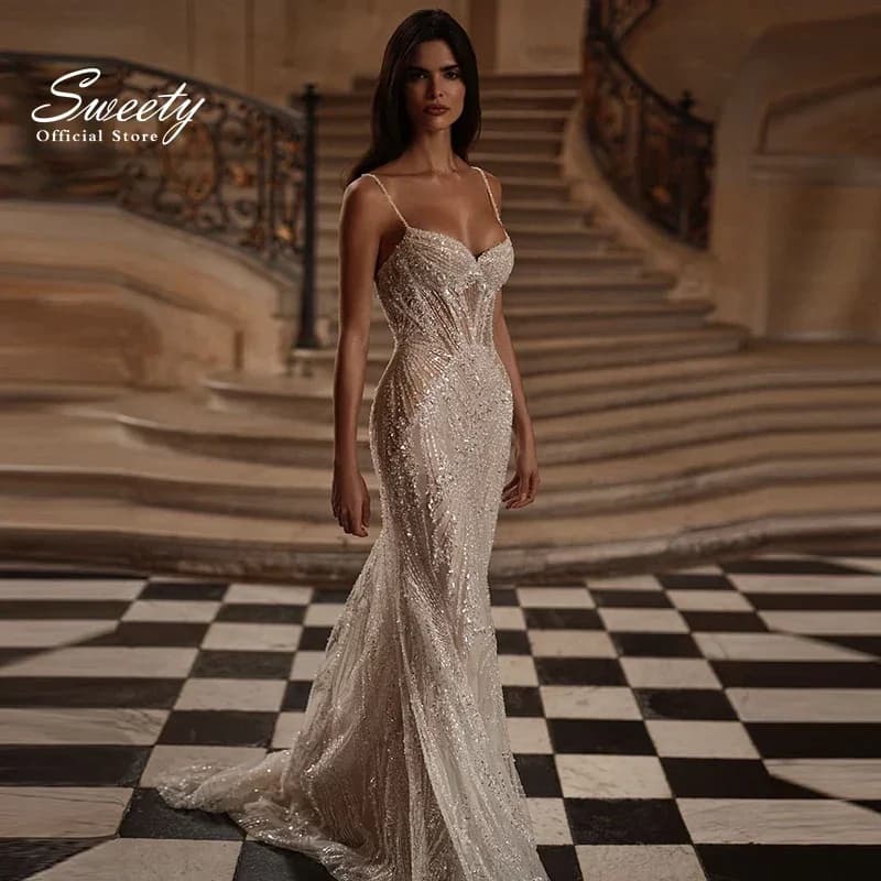 Abito da sposa a sirena di lusso in pizzo ricamato con perline Abito da ballo impero con scollo a cuore senza maniche Vestido De Novi personalizzato