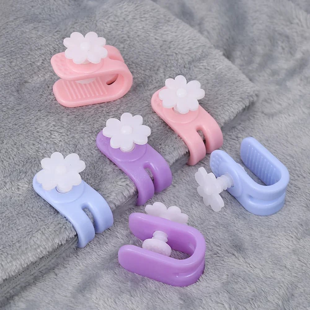 Supporto Fissatore Pinze Lenzuolo Trapunta Clip Chiusura a spirale Copripiumino Clip Coperta antiscivolo Fibbie Trapunta domestica
