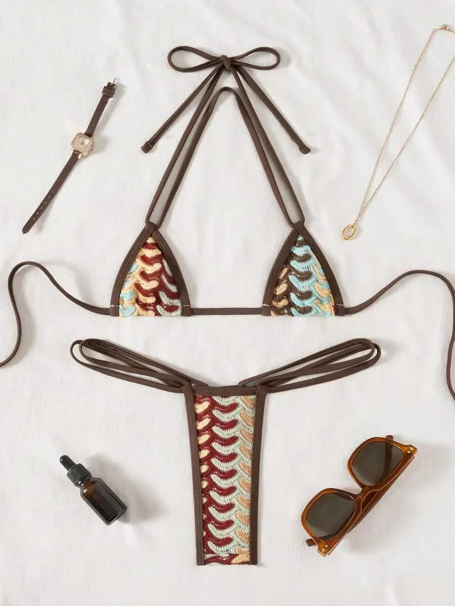 Set bikini micro triangolare con laccetti e motivo in pizzo per feste in spiaggia e in piscina