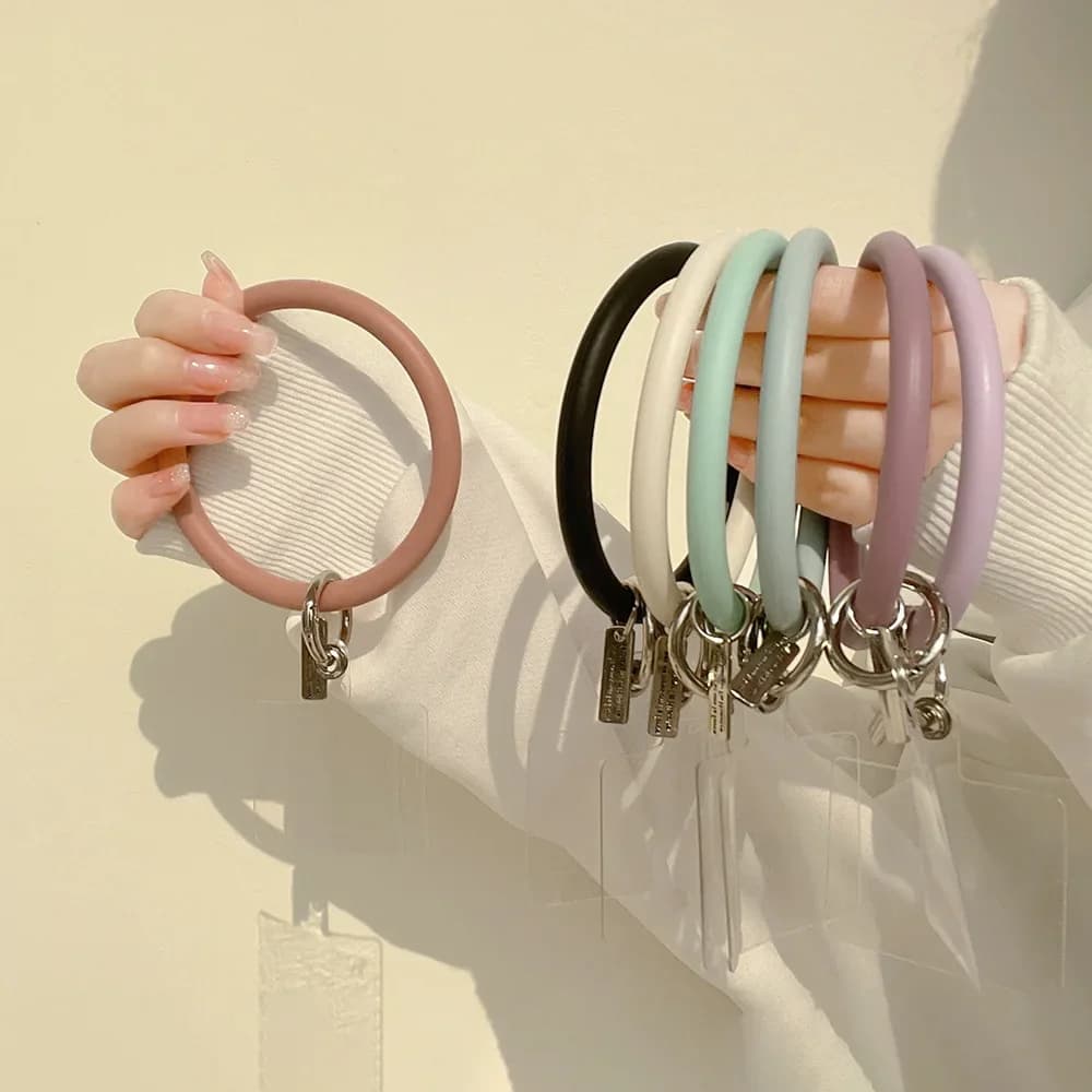 Silicone ring Lanyard for IPhone Anti-Lost Bracelet for Samsung Mobile Phone Case Wrist Strap Car Keychain Cute Phone Charm
