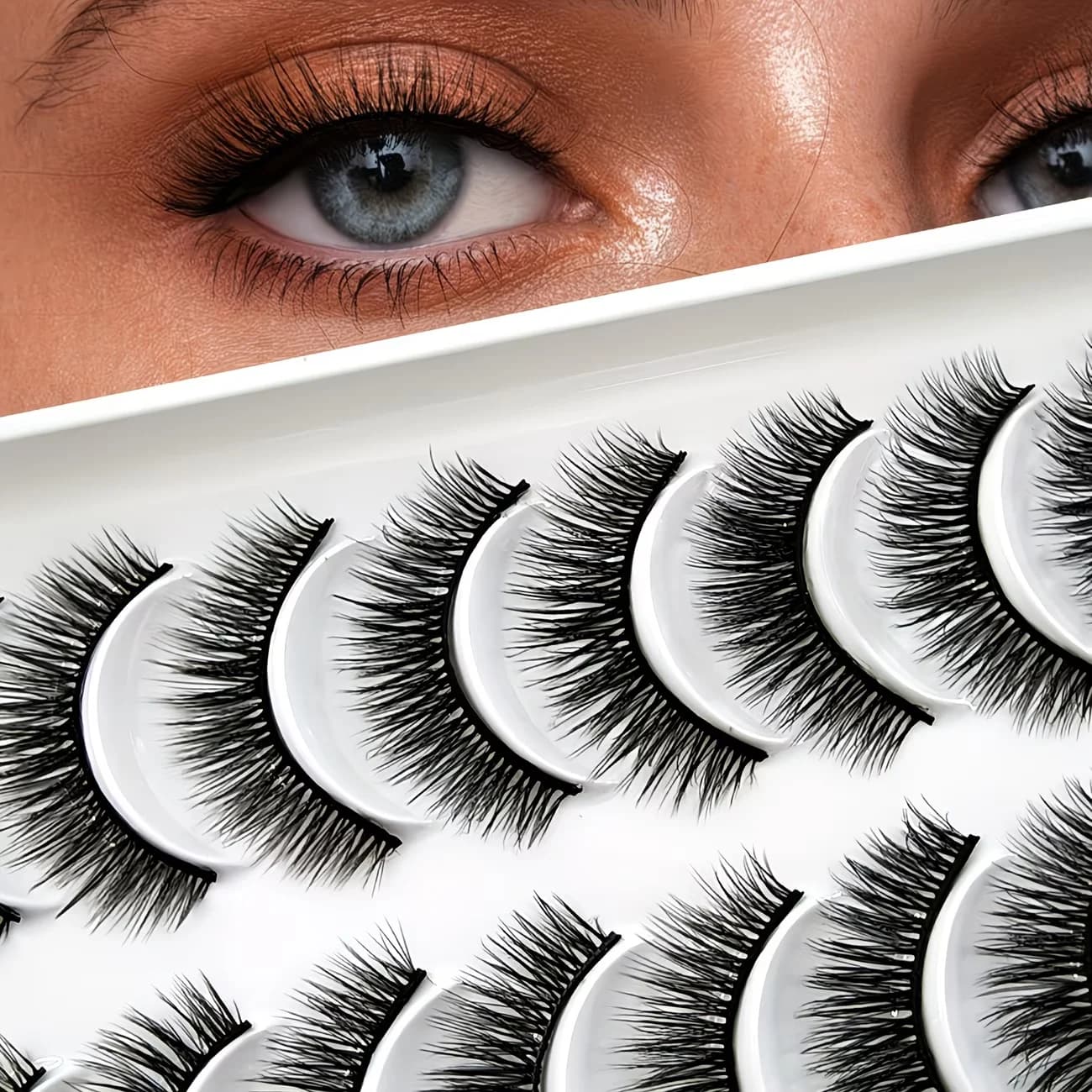 ‌ 10 paia di ciglia finte naturali – Stile voluminoso e riccio realizzato a mano con design precurvato per l'uso quotidiano, leggero e maneggevole