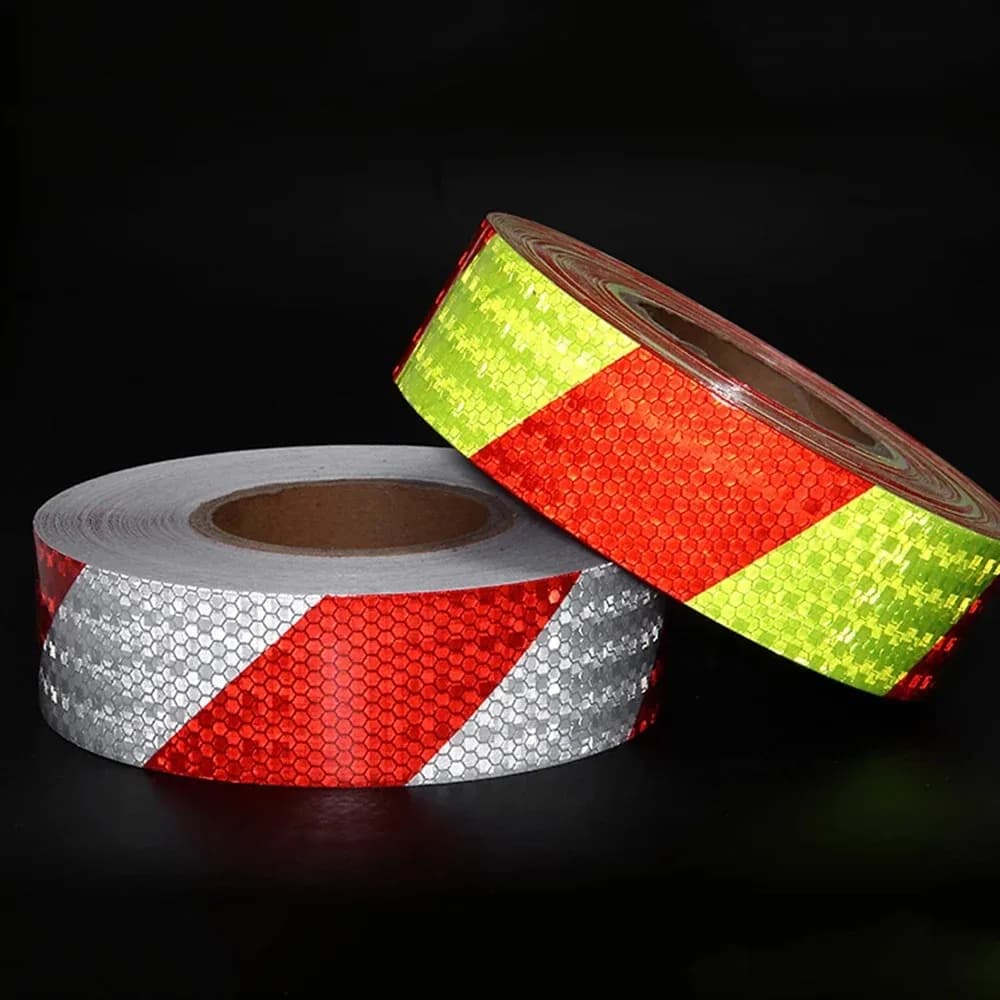 1 self-adhesive bright reflective tape roll – safety warning strips for bike helmet bags, night use