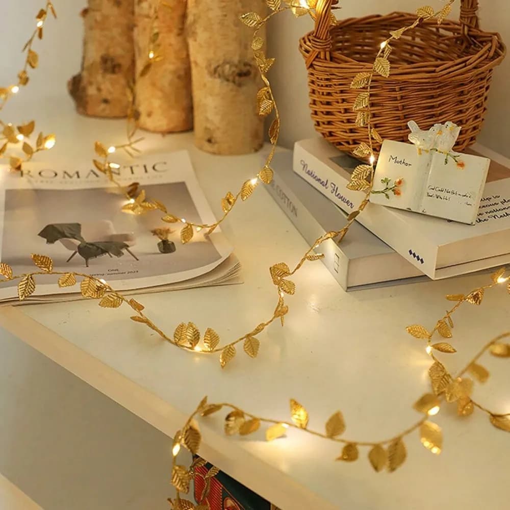 Luci a stringa con ghirlanda di foglie dorate, decorazione elegante a batteria per la casa, matrimoni, decorazioni con piante artificiali