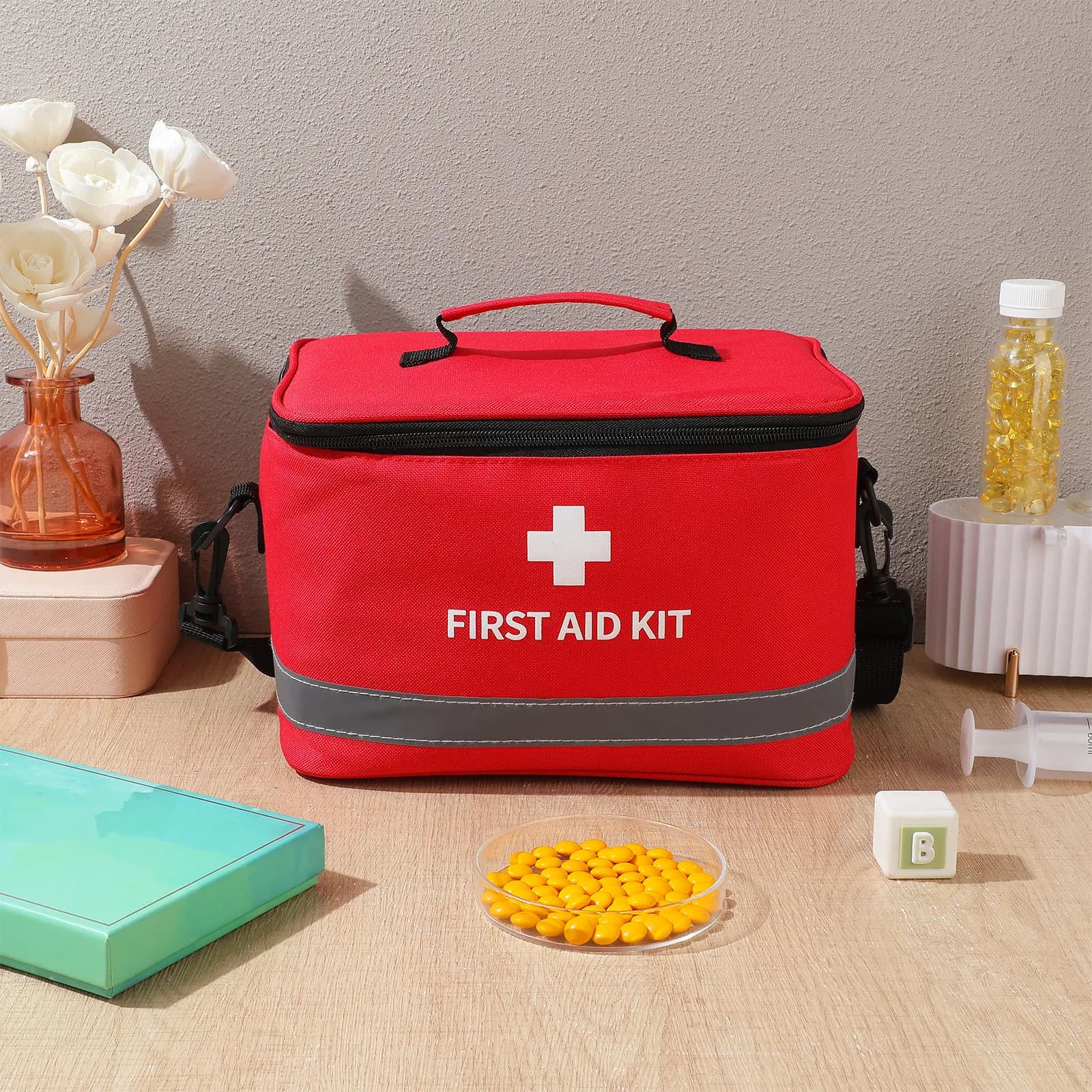 Borsa di Pronto Soccorso a Forma di Cilindro, Rossa, Portatile, Kit di Sopravvivenza per Esterni con Tracolla per Primo Soccorso