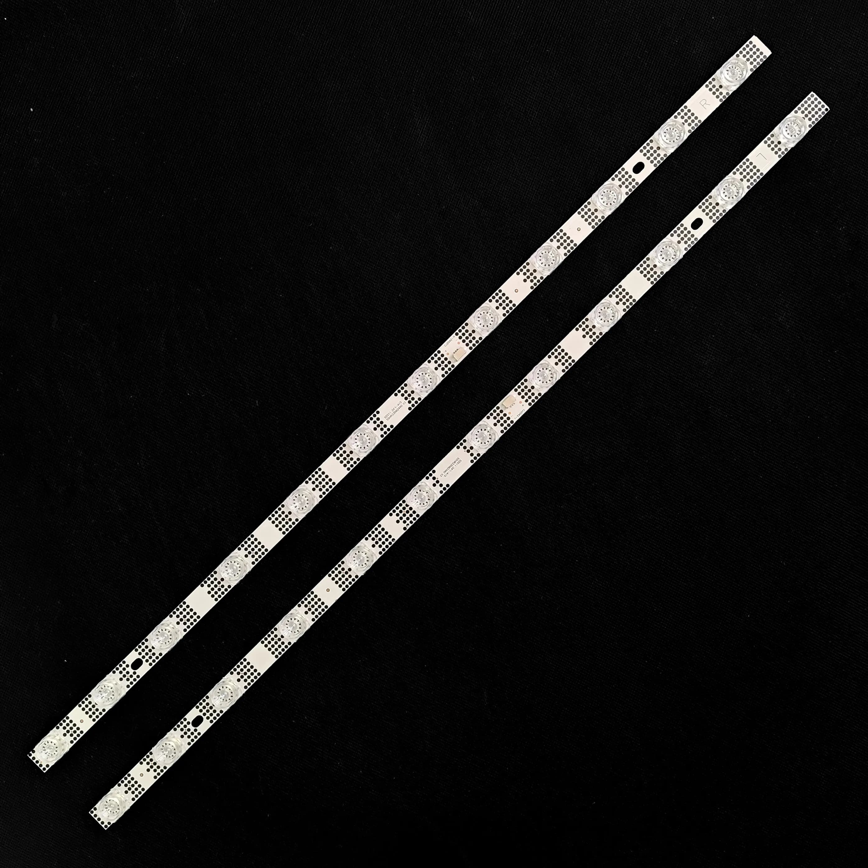 Strisce LED 55P635 55S455 55S451 55S453 55V6EA 55S450 55S452 55S454 55S450G 55S41-CA 55S11-ZX3030A-1X24YH 55HR330M24A0 V3