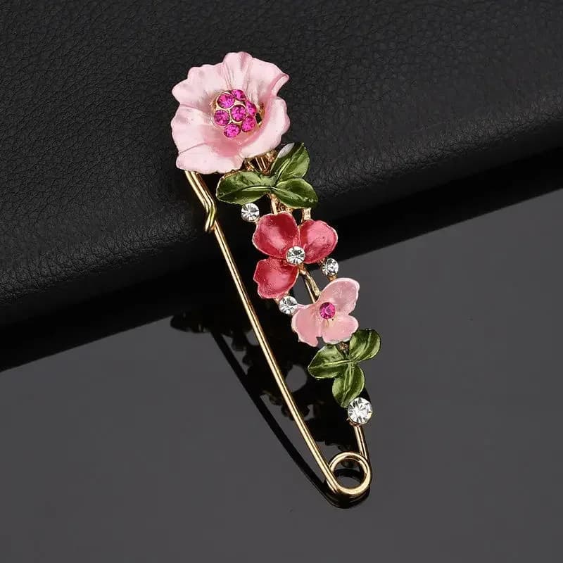 Spilla da bavero a forma di fiore con strass lucidi intarsiati, accessori versatili per corsage