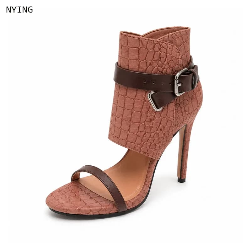 Sandali da donna con tacco a spillo e punta aperta, con cinturino singolo e fibbia in metallo, stile western con fascia alla caviglia