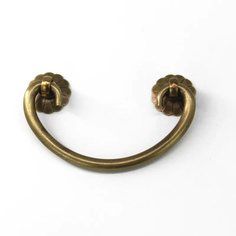 2 pezzi Vintage cinese maniglia della porta dell'armadio maniglia della porta dell'anello di trazione in rame scarpiera maniglia del cassetto della scatola di legno bronzo antico