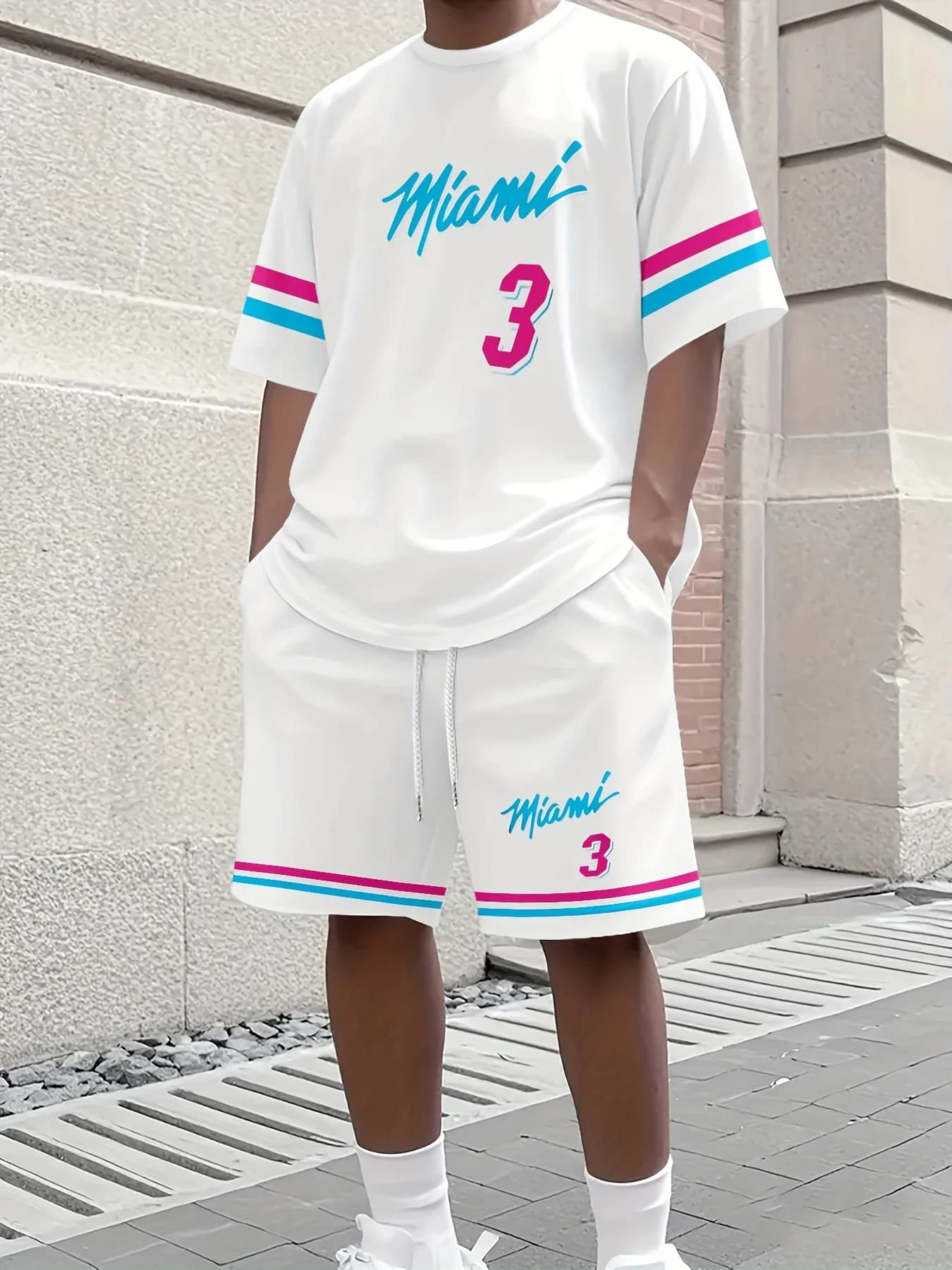 2025 Nuovi Uomini MIAMI NO.3 Stampa Casual T-shirt a maniche corte Pantaloncini Set Maglia da basket per adulti Tuta da jogging Set da 2 pezzi Vestiti